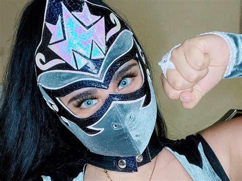 mystique luchadora onlyfans|Luchadora del CMLL comparte su intimidad en OnlyFans